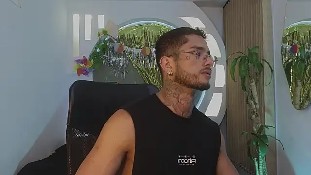 Snapshot of Alanrodgers chatting on 5, 4, 2026 Alanrodgers online show from 5, 4, 2026