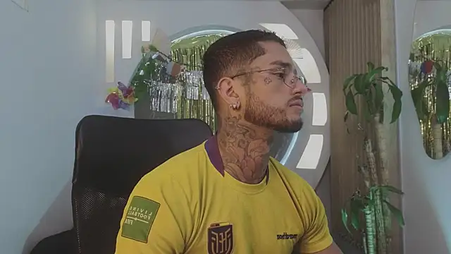 Snapshot of Alanrodgers chatting on 11, 4, 2026 Alanrodgers online show from 11, 4, 2026