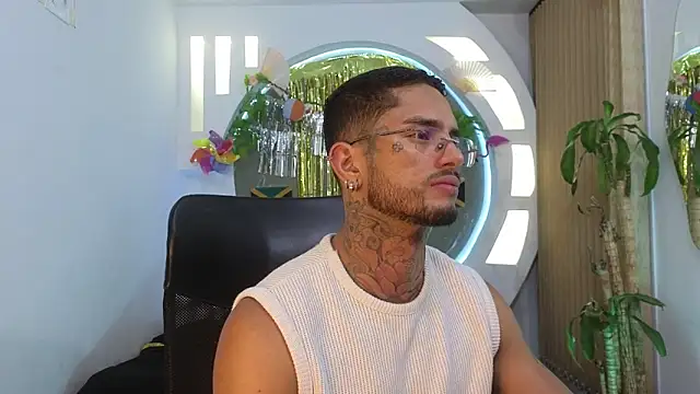 Snapshot of Alanrodgers chatting on 12, 4, 2026 Alanrodgers online show from 12, 4, 2026