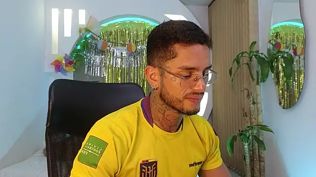 Snapshot of Alanrodgers chatting on 16, 4, 2026 Alanrodgers online show from 16, 4, 2026