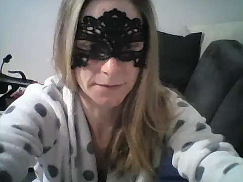 MelleEloa online show from 24, 11, 2025