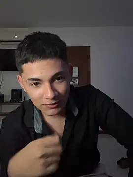 Snapshot of Santiagooo1233 chatting on 1, 3, 2026 Santiagooo1233 online show from 1, 3, 2026