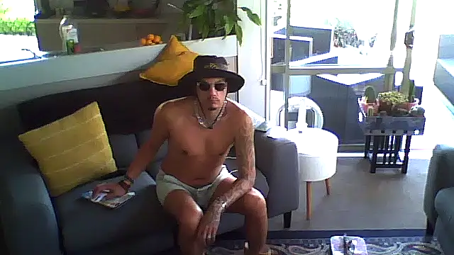 cloudyyyykiwi online show from 13, 11, 2025