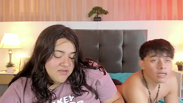 Snapshot of Candy_lovelly chatting on 23, 11, 2025 Candy lovelly online show from 23, 11, 2025