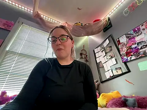 Snapshot of jessiekxxx chatting on 13, 11, 2025 jessiekxxx online show from 13, 11, 2025