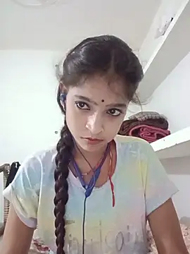 Mohnicute online show from 31, 5, 2026