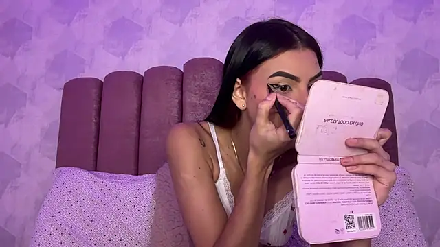 Snapshot of MrandMrsRivas chatting on 11, 5, 2026 MrandMrsRivas online show from 11, 5, 2026