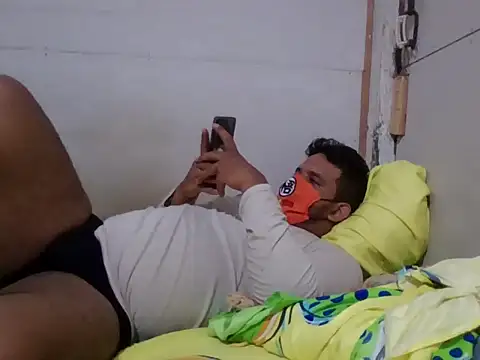 Snapshot of josecamsex27 chatting on 6, 5, 2026 josecamsex27 online show from 6, 5, 2026