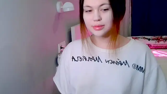 cuddlymisa online show from 11, 11, 2025