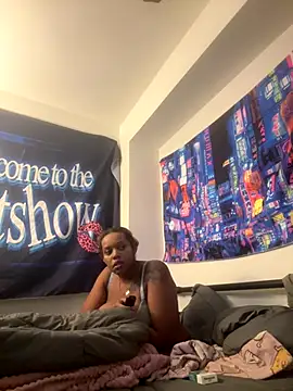 Snapshot of wearefreaks08 chatting on 15, 12, 2025 wearefreaks08 online show from 15, 12, 2025