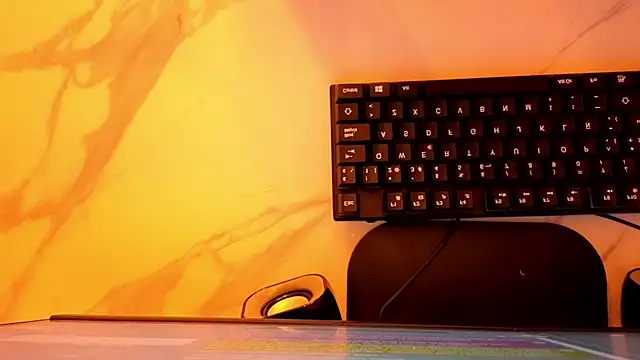 Juliana Tx online show from 16, 11, 2025