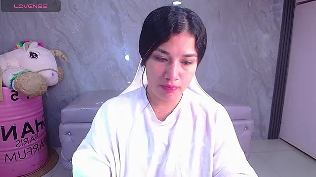 Snapshot of Violetta_jhonson_a chatting on 21, 11, 2025 Violetta jhonson a online show from 21, 11, 2025