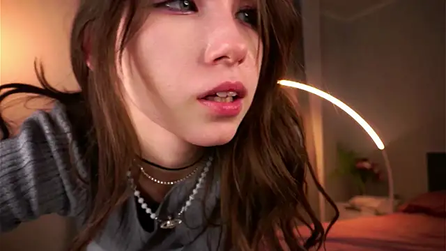 NanceeWestaway online show from 13, 12, 2025