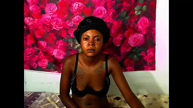 Snapshot of Sweeteboneycherry chatting on 16, 3, 2026 Sweeteboneycherry online show from 16, 3, 2026