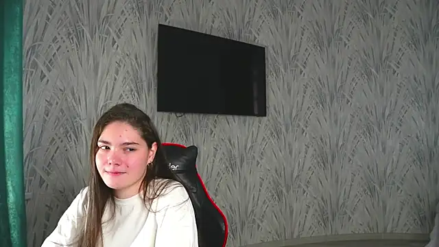 DeloraVivar online show from 12, 11, 2025