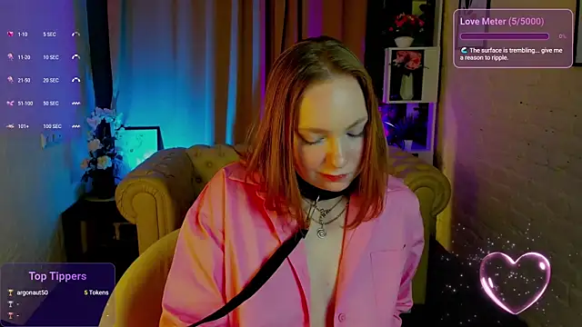 Elizabeth Walson online show from 22, 11, 2025