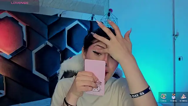 Brandy collinss online show from 11, 3, 2026