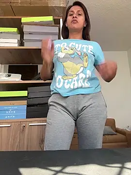 valeria absurdah online show from 3, 12, 2025