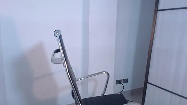 Snapshot of CataGreen1 chatting on 11, 11, 2025 CataGreen1 online show from 11, 11, 2025