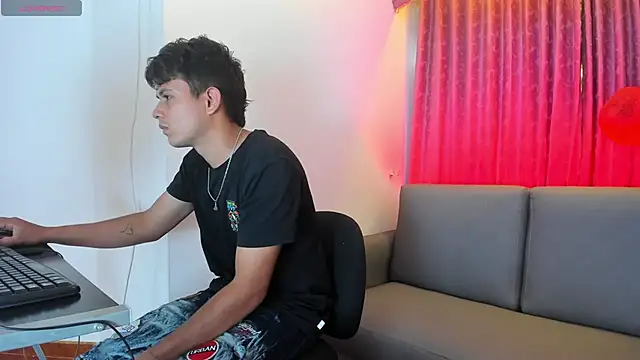 Hospick white online show from 14, 11, 2025