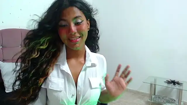 Snapshot of Bia_LuxBia_Lux chatting on 20, 11, 2025 Bia LuxBia Lux online show from 20, 11, 2025
