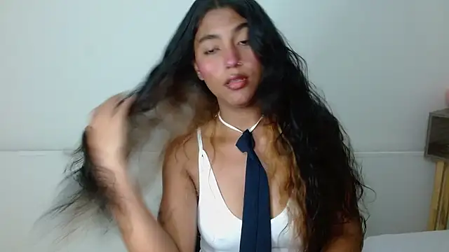 Snapshot of Bia_LuxBia_Lux chatting on 4, 2, 2026 Bia LuxBia Lux online show from 4, 2, 2026