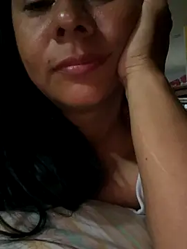 Snapshot of Aleja-198522 chatting on 15, 11, 2025 Aleja-198522 online show from 15, 11, 2025