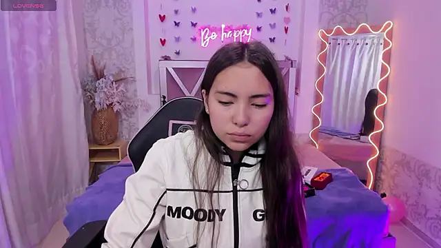 ISABELA TAY online show from 9, 3, 2026