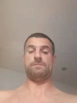 Snapshot of TwardyKierowca chatting on 12, 11, 2025 TwardyKierowca online show from 12, 11, 2025