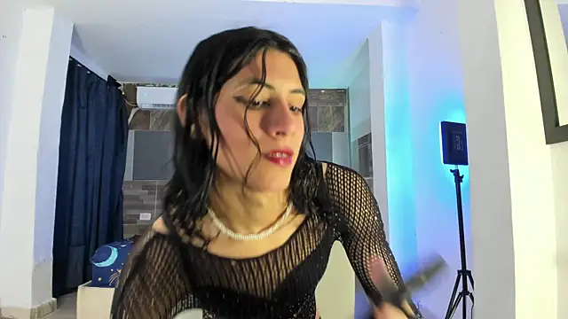 Snapshot of angell_dusttt chatting on 13, 11, 2025 angell dusttt online show from 13, 11, 2025