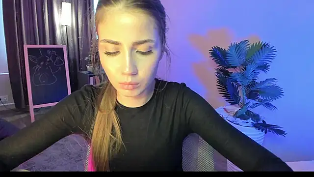 Aurora Glow21 online show from 9, 2, 2026