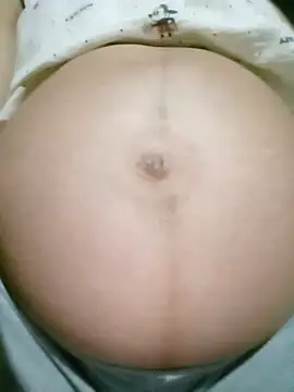 Snapshot of Micky_baby chatting on 6, 6, 2026 Micky baby online show from 6, 6, 2026