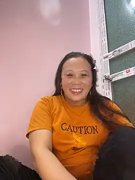 Snapshot of xuan-ha chatting on 16, 12, 2025 xuan-ha online show from 16, 12, 2025