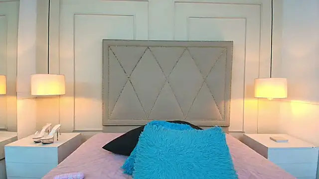 CarolinnaSaenz online show from 25, 5, 2026
