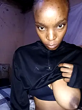 Beverlygurlx6 online show from 22, 3, 2026