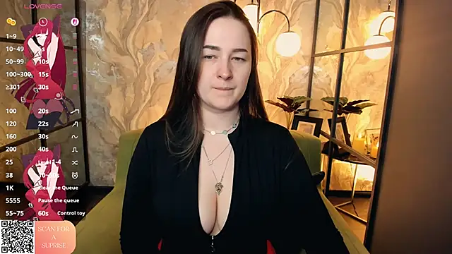 Snapshot of EmmaBloomm chatting on 3, 5, 2026 EmmaBloomm online show from 3, 5, 2026