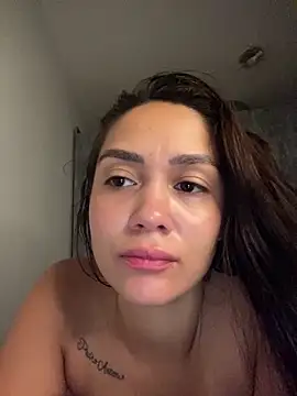 carolsapequinha online show from 12, 4, 2026