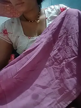 Snapshot of beutiful_hot chatting on 2, 6, 2026 beutiful hot online show from 2, 6, 2026