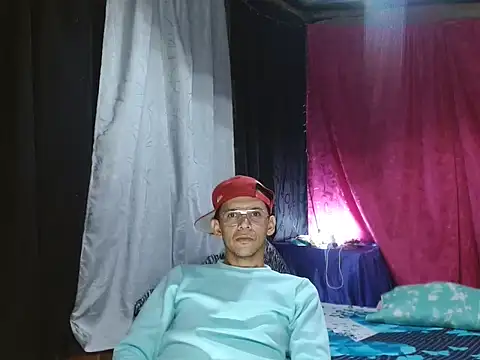 Snapshot of FANTASYBOYS11 chatting on 26, 11, 2025 FANTASYBOYS11 online show from 26, 11, 2025