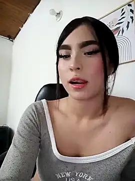 Irina Fernandez online show from 13, 11, 2025