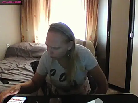 Snapshot of JenniDeep chatting on 10, 7, 2026 JenniDeep online show from 10, 7, 2026