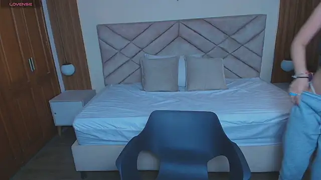 Snapshot of Laracooper_ chatting on 20, 2, 2026 Laracooper online show from 20, 2, 2026