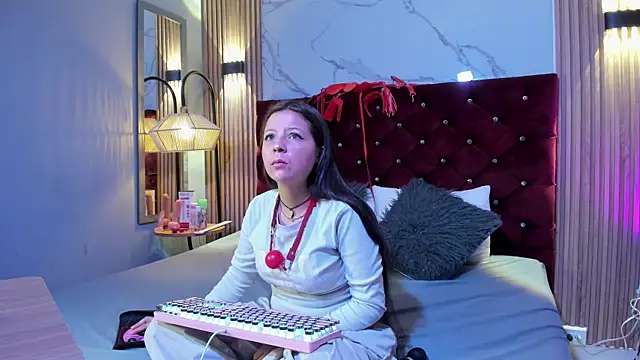 Snapshot of Danna-Rouse chatting on 27, 2, 2026 Danna-Rouse online show from 27, 2, 2026