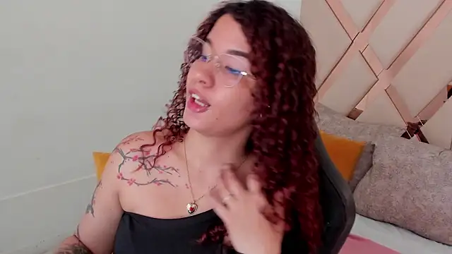 avrilwaynee online show from 4, 3, 2026