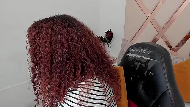 avrilwaynee online show from 6, 3, 2026