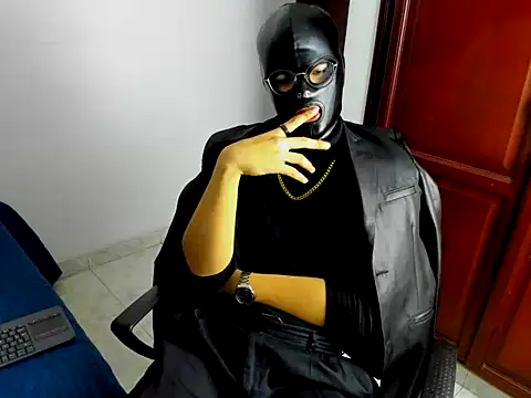 Snapshot of belialcrow666 chatting on 13, 11, 2025 belialcrow666 online show from 13, 11, 2025