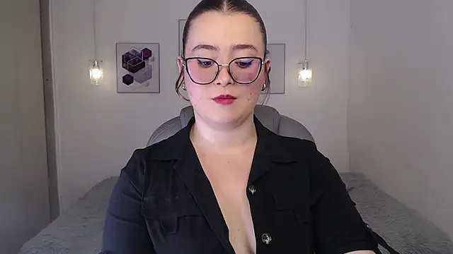 selene rouse  online show from 13, 5, 2026