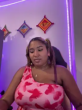 Snapshot of morena-2025 chatting on 23, 7, 2026 morena-2025 online show from 23, 7, 2026