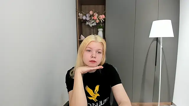 Snapshot of YenAlberda chatting on 16, 11, 2025 YenAlberda online show from 16, 11, 2025