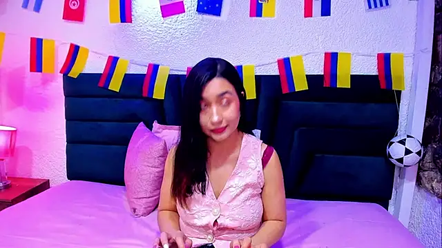 Snapshot of VictoriaRouge_ chatting on 24, 6, 2026 VictoriaRouge online show from 24, 6, 2026